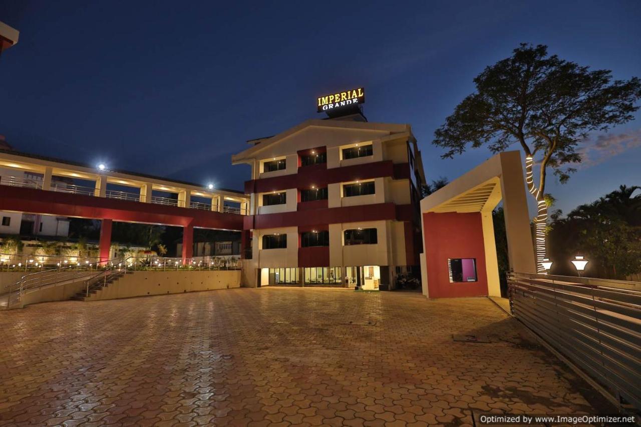 Imperial Grande Resort Lonavala Exterior foto