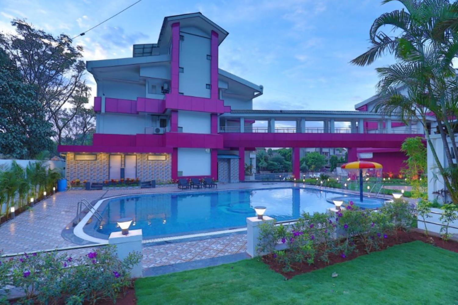 Imperial Grande Resort Lonavala Exterior foto